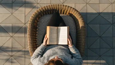 Unfolding Worlds: How Reading Transforms Your Daily Life and Mind